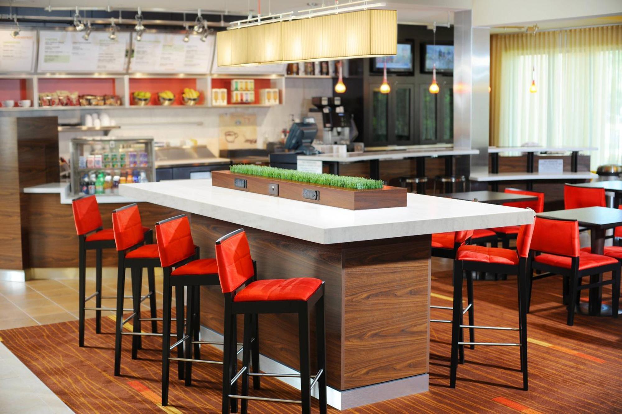 Courtyard By Marriott Oklahoma City Airport Eksteriør bilde