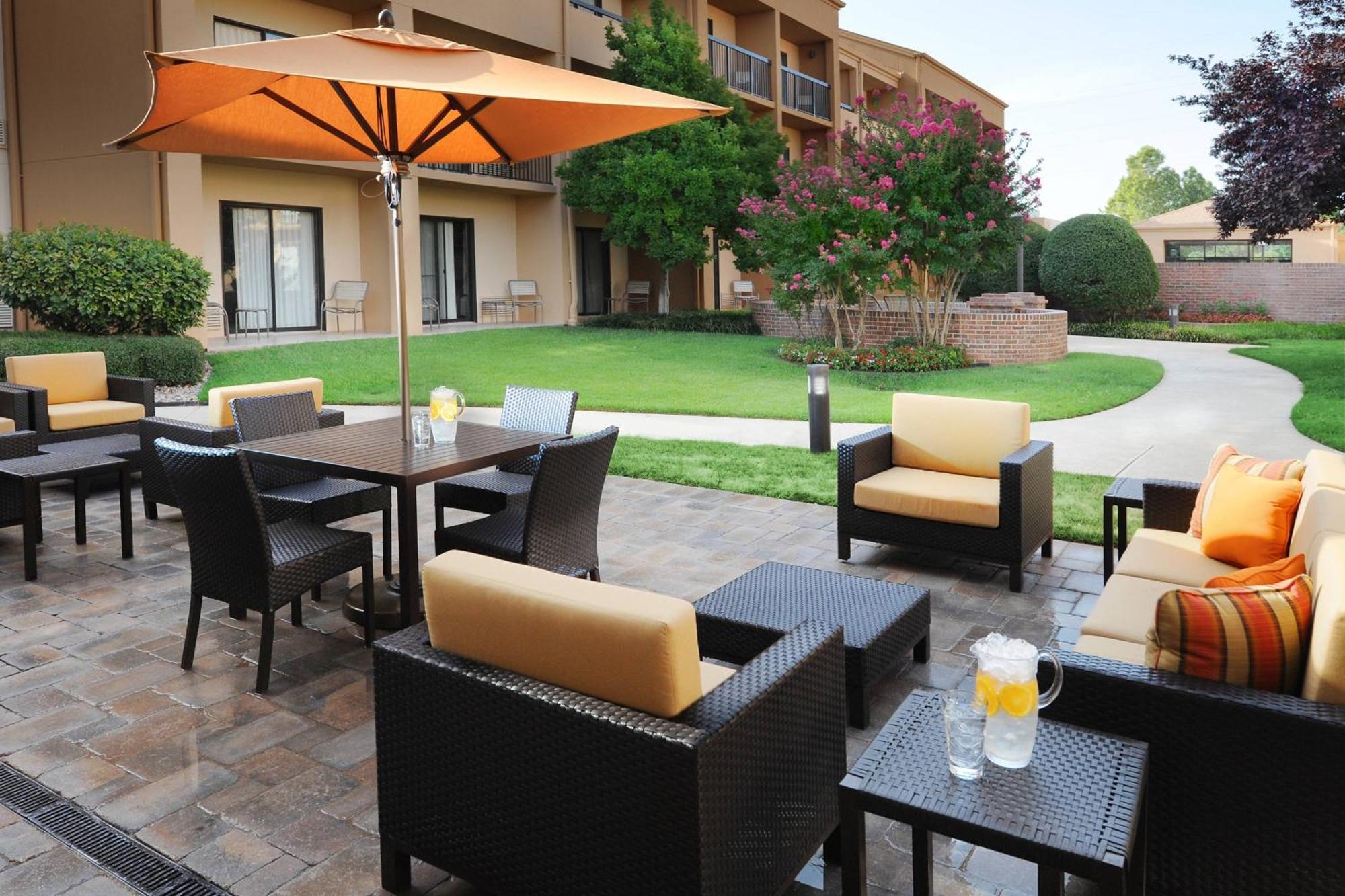 Courtyard By Marriott Oklahoma City Airport Eksteriør bilde